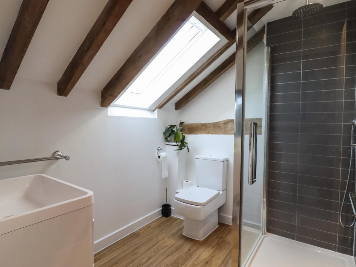 Grange Barn Villa Hessett Bagian luar foto
